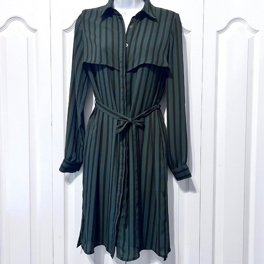 Forever 21 Contemporary-X Small Long Sleeve Button Up Belted Slits-Green/Black